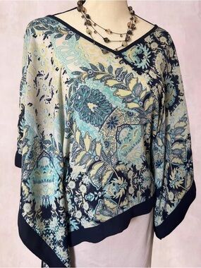 by & by Teal, Navy & Cream Paisley V-Neck Poncho Top
